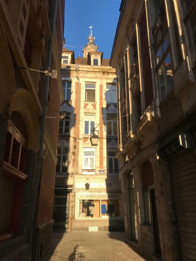 Grand Place Appart, Black Apartment