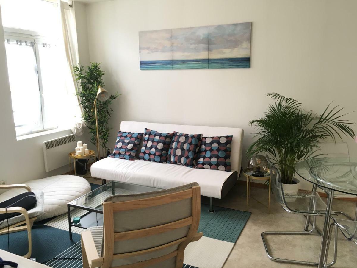 Vauban, Cozy + Breakfast & Massage Chair *