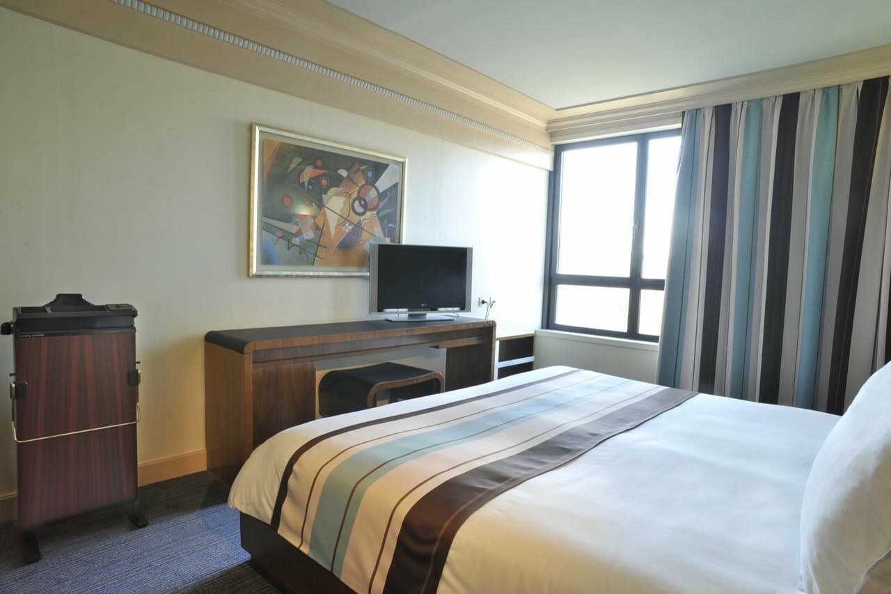 Hotel Art Deco Euralille 3*