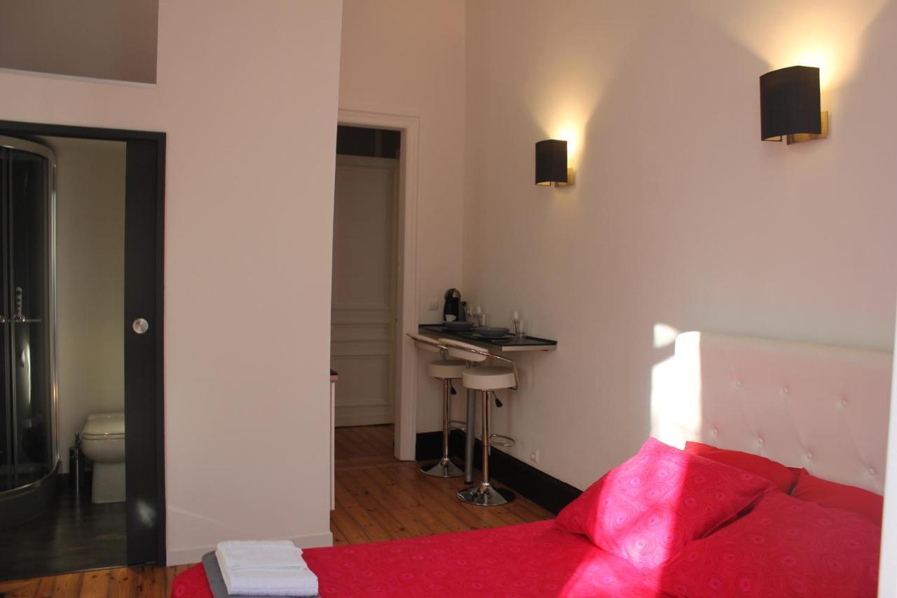 Les Cariatides Homestay