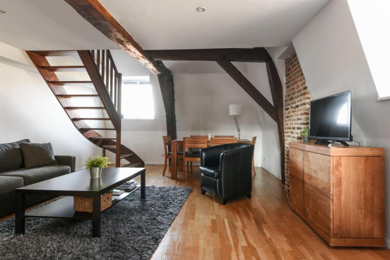 Charming Flat At The Heart Of Old Close To Stations - Welkeys Apartment