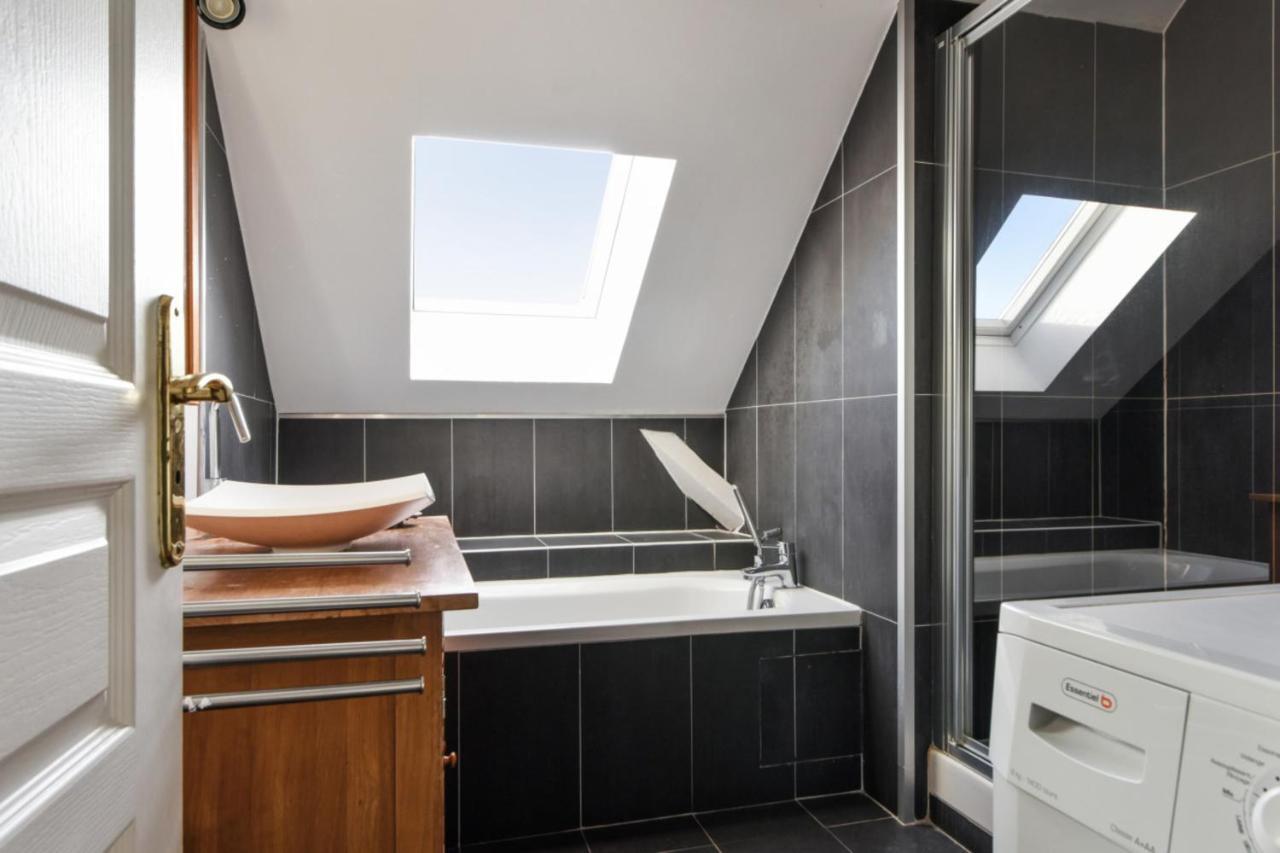 Charming Flat At The Heart Of Old Close To Stations - Welkeys *