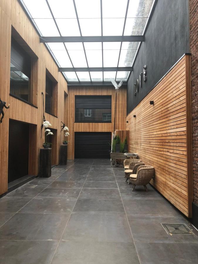 Victoria's House *