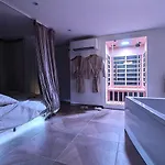 Love Room - Sauna - Baignoire Double