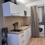Proche Du Centre Ville - Appartement Confortable