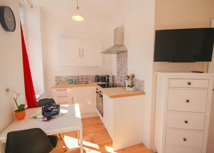 Lille Centre- Nice And Bright Equipped Studio