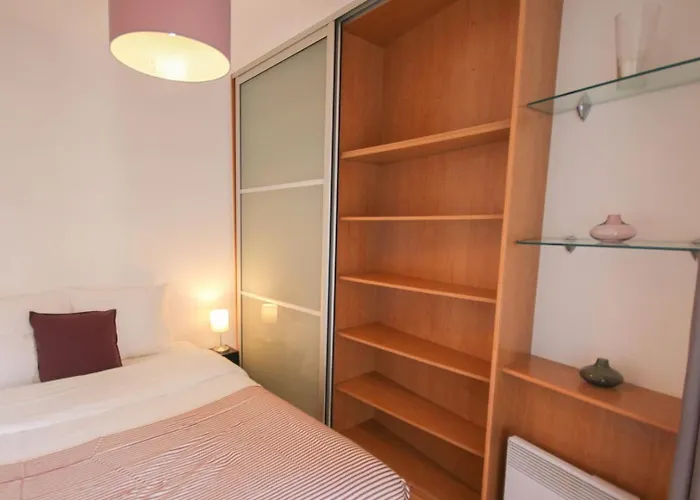 Beautiful Apartment On The Grand Place !