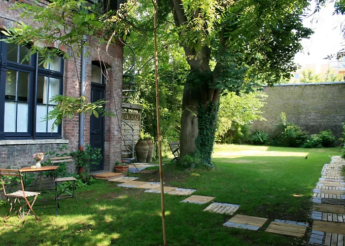 Au Coeur Du Jardin