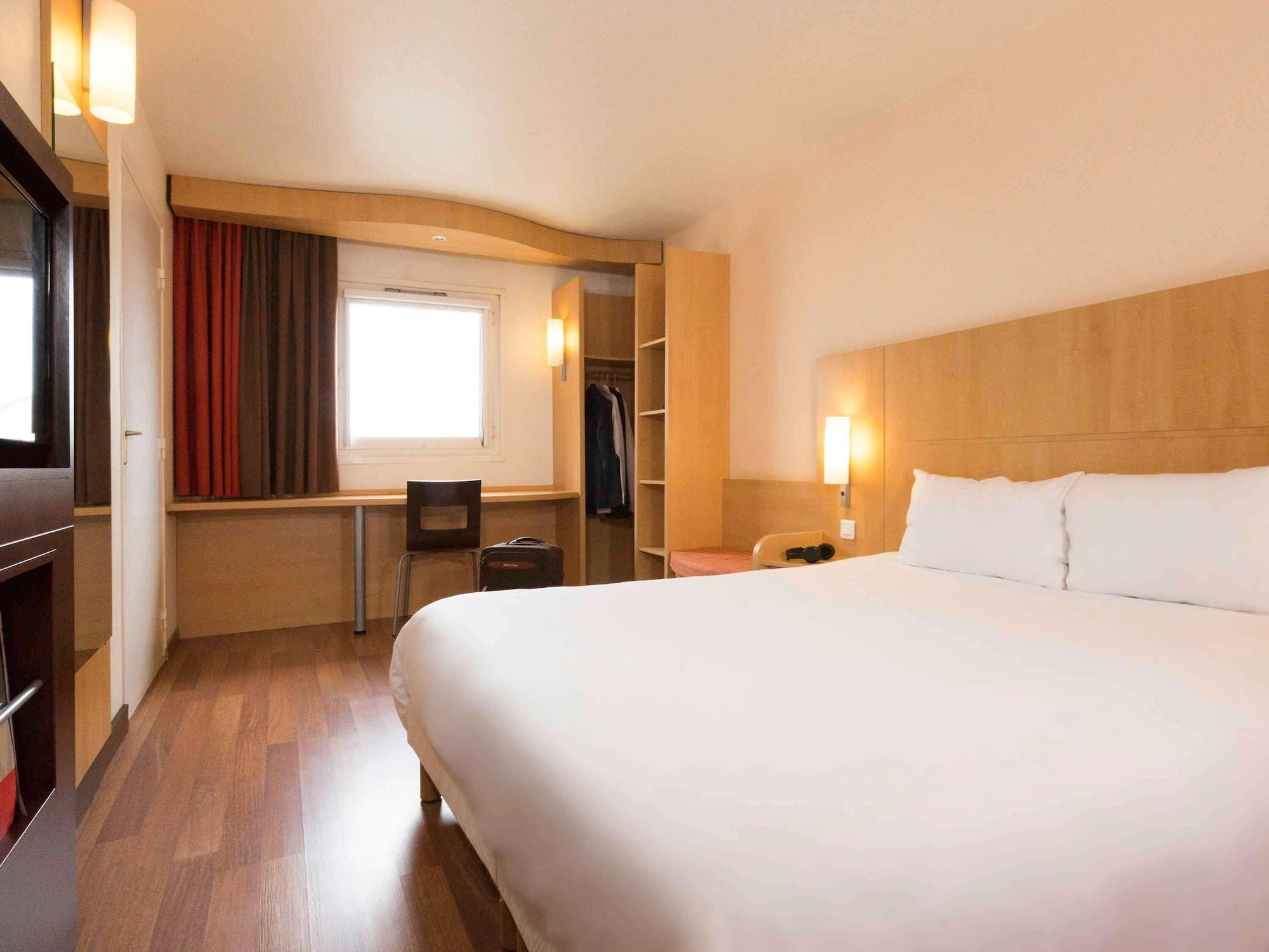 Hotel Ibis Lomme Centre 3*