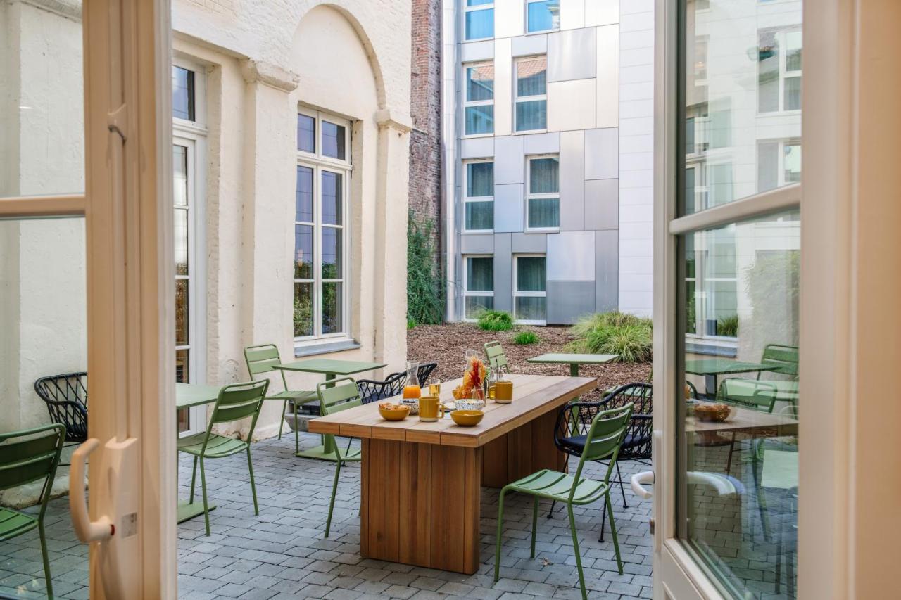 Adagio Centre Grand Place Aparthotel 4*