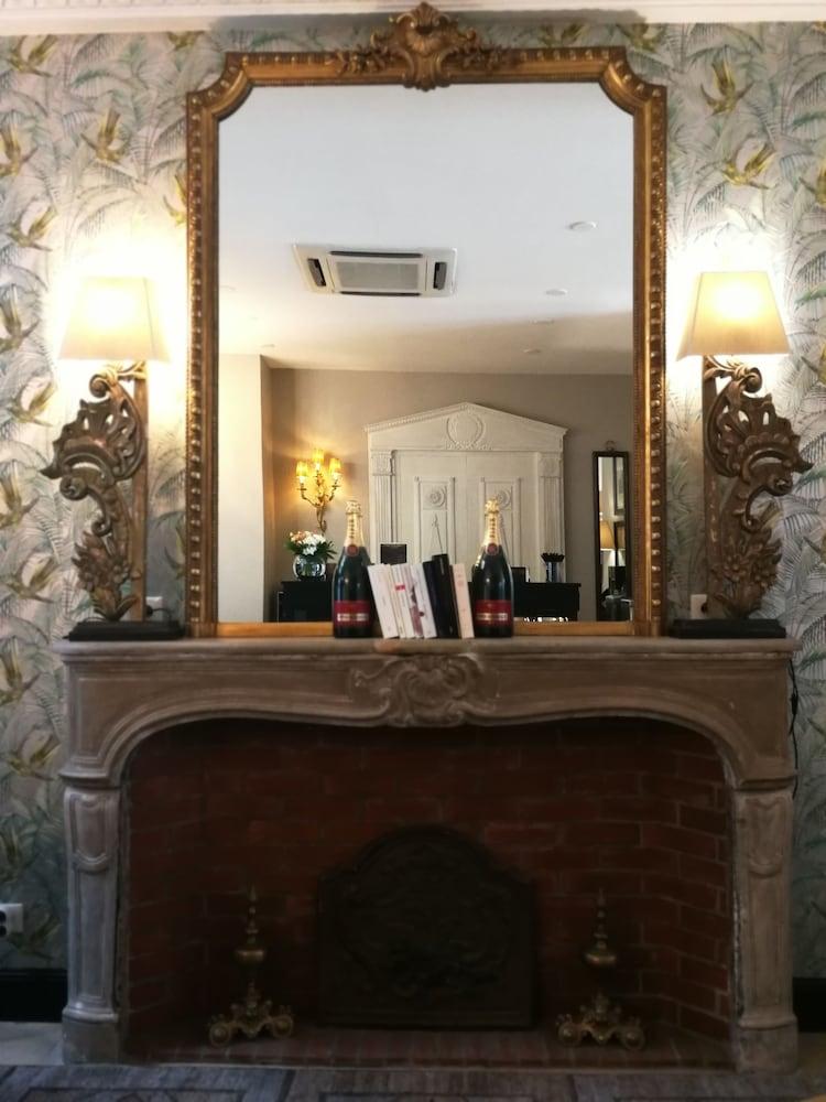 Hotel De La Treille 3*