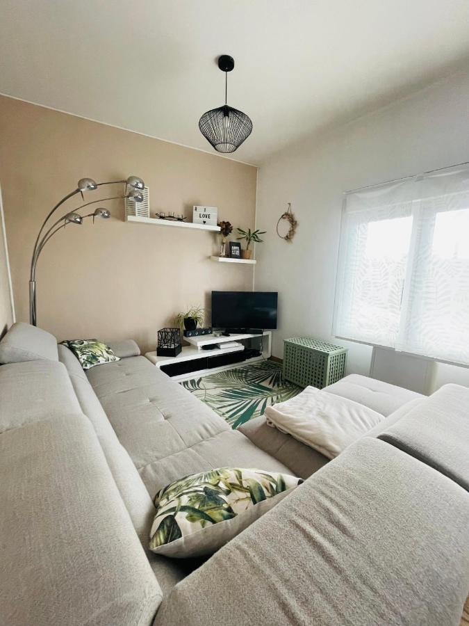 Apartment Angle 95