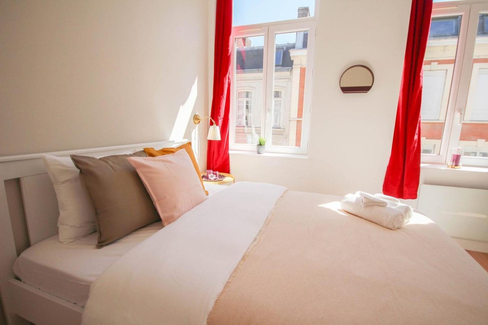 Apartment Centre- And Bright Equipped *