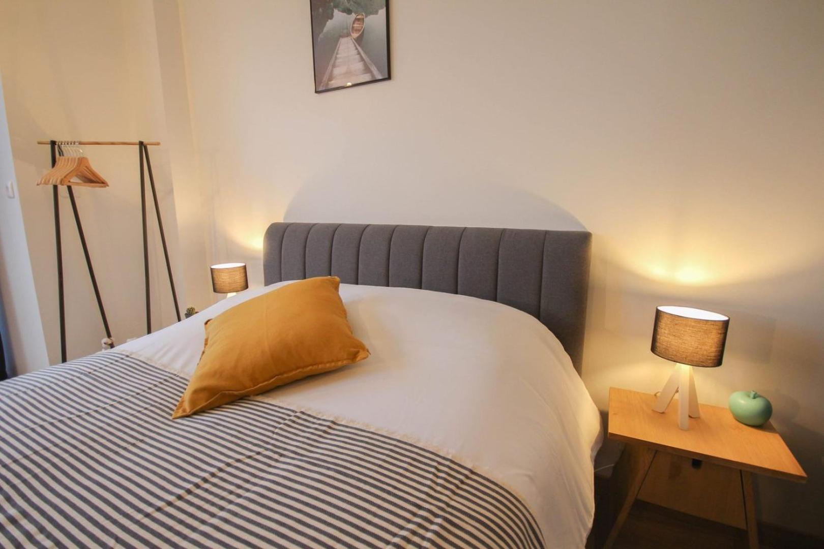 Apartment Centre - And Functional W/ View Lille