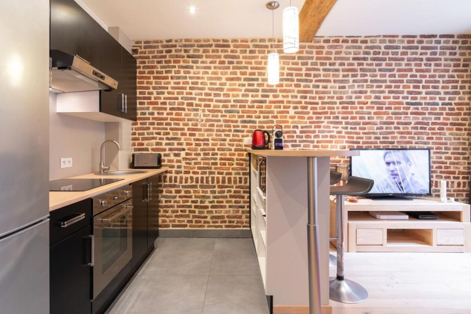 Vieux - Lumineux Avec Cachet ! 2pers Apartment *