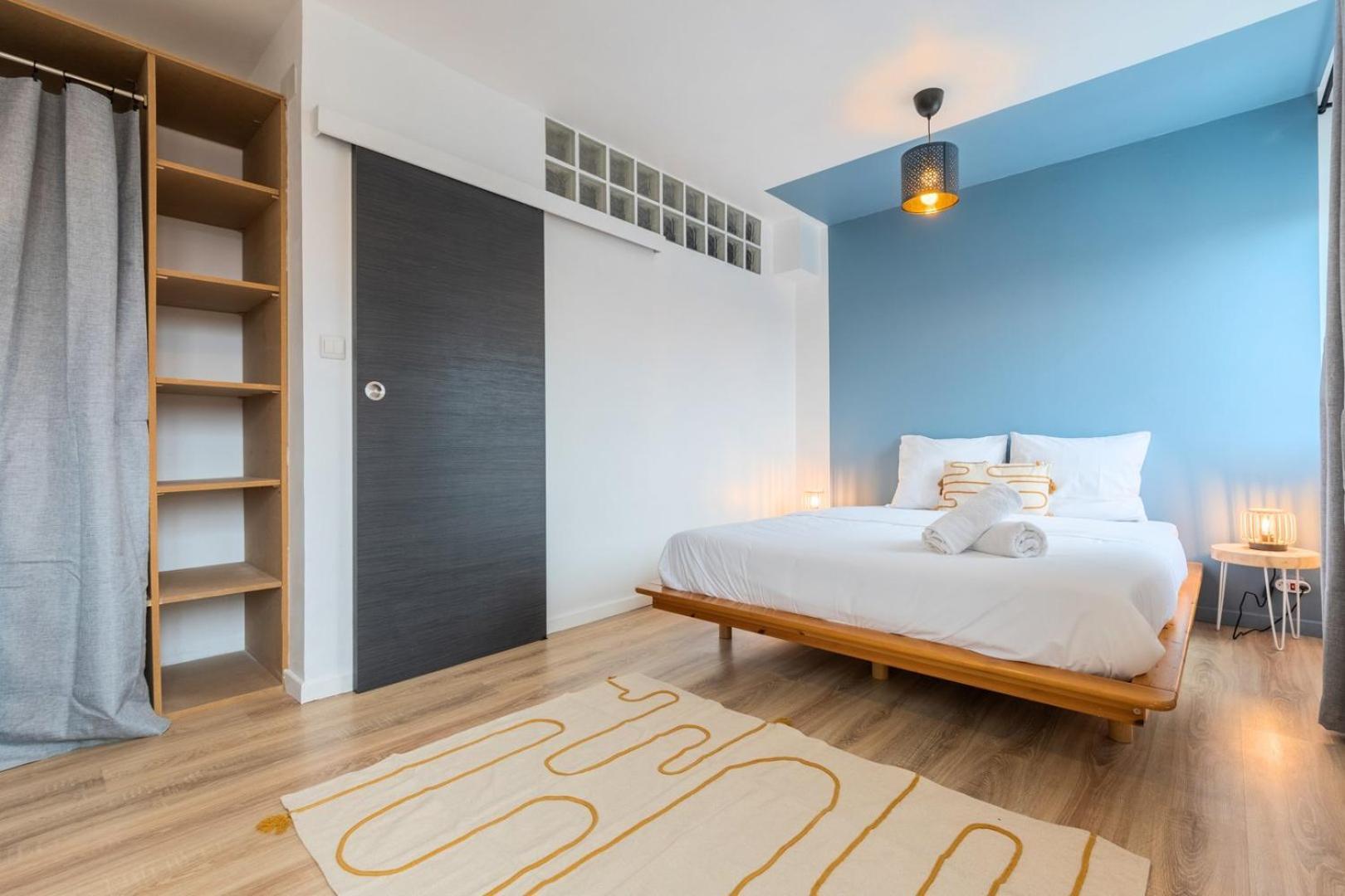Renovated 2-bedroom Duplex Near Metro. * Lille