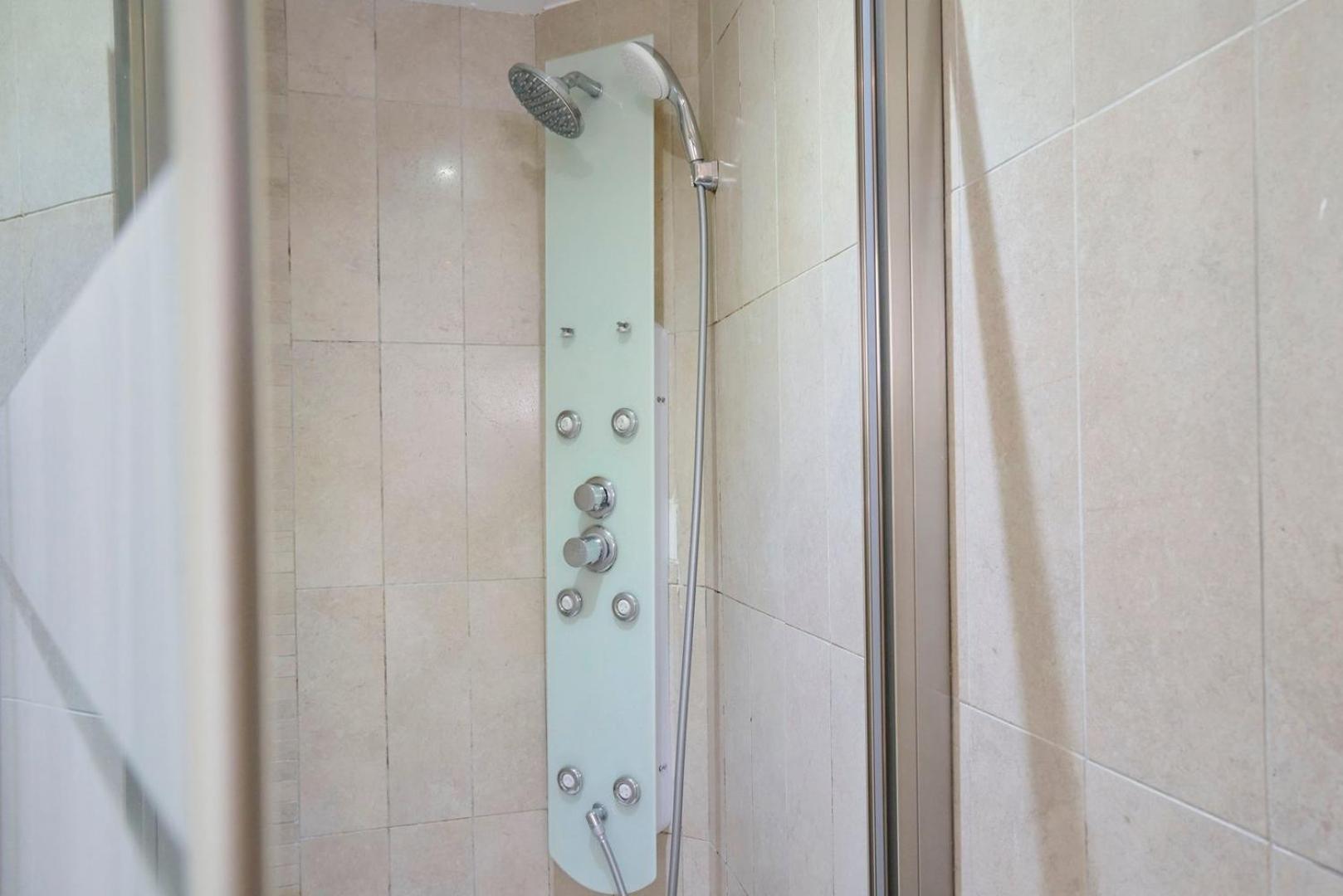 Hypercentre Two Bedrooms 70m2 *