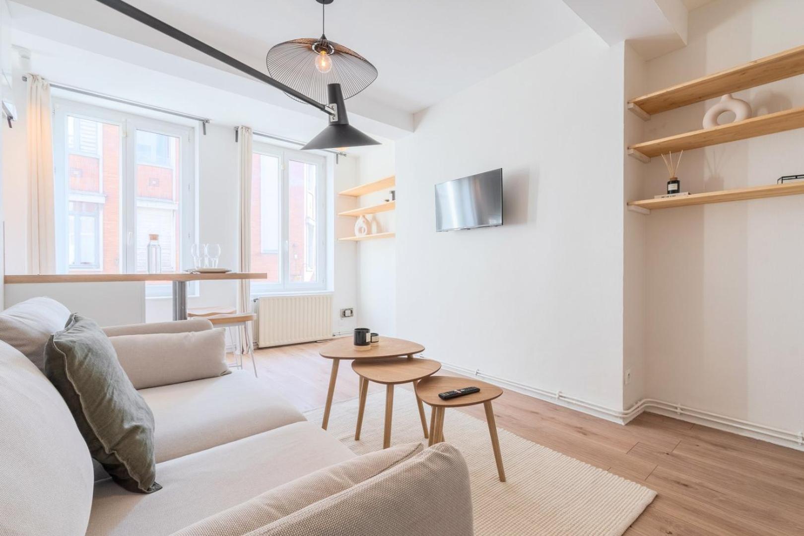 Beautiful Renovated Appart In The Center Of Apartment