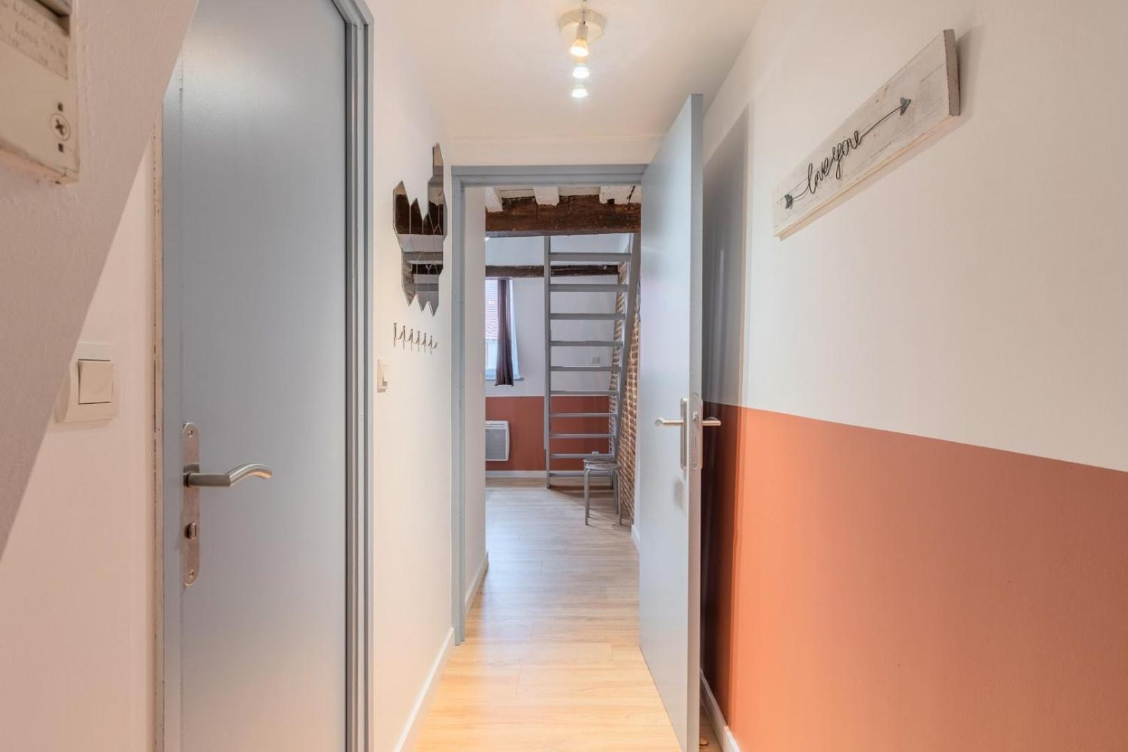 In The Heart Of Old Apartment *