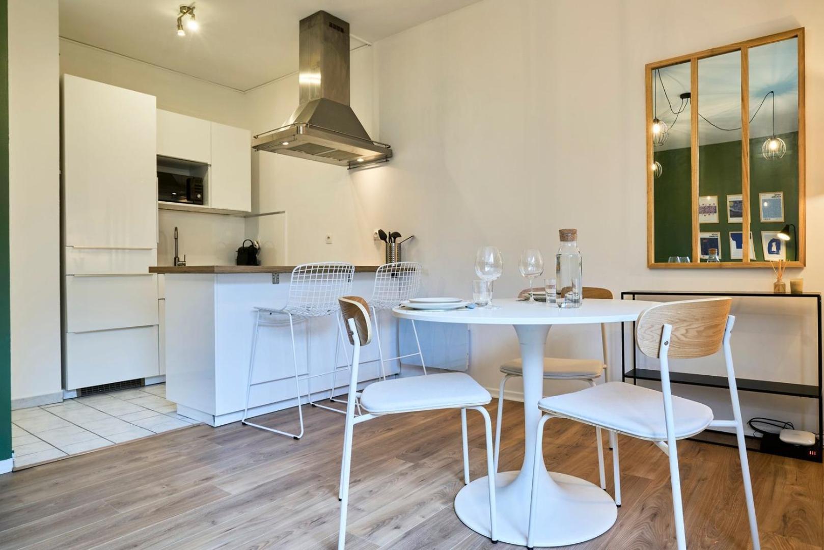 One Bedroom Near Metro, With Parking Apartment Lille