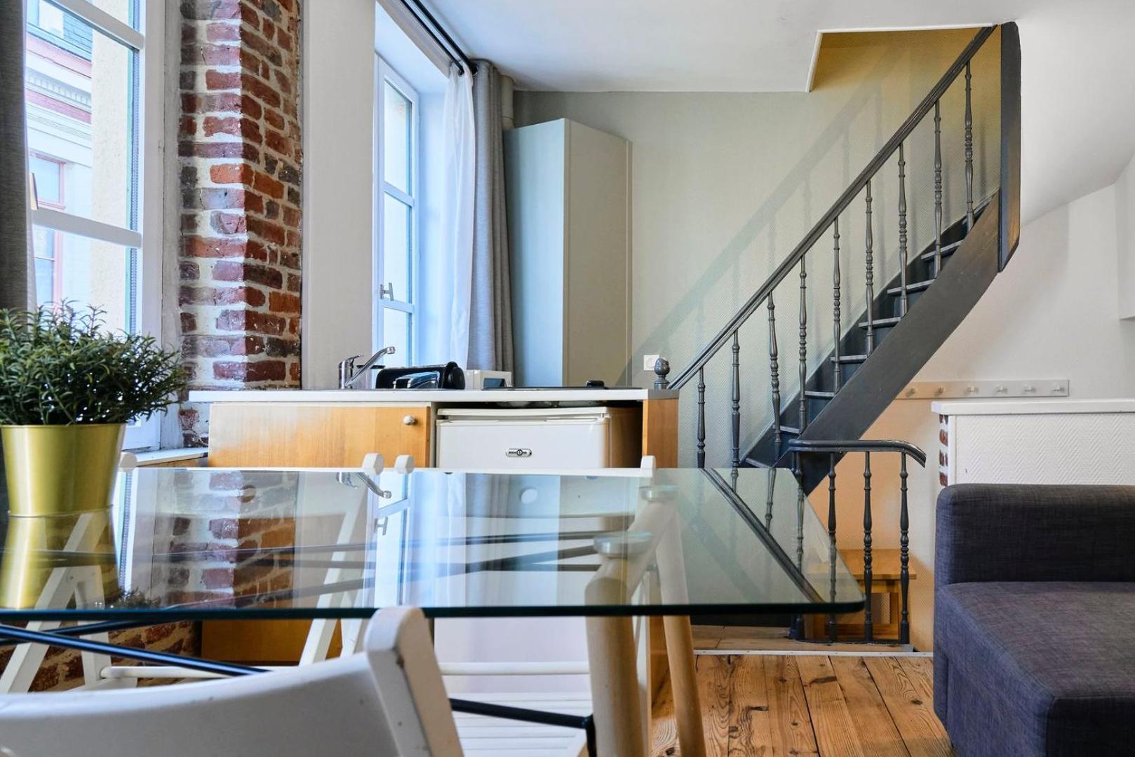 Grand-place & Vieux-lille: Equipped Duplex Apartment Lille
