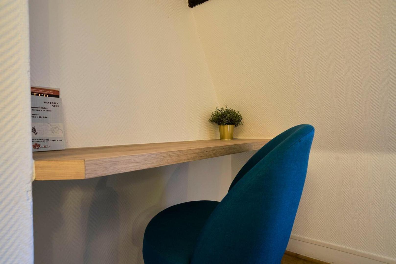 Grand-place & Vieux-lille: Equipped Duplex