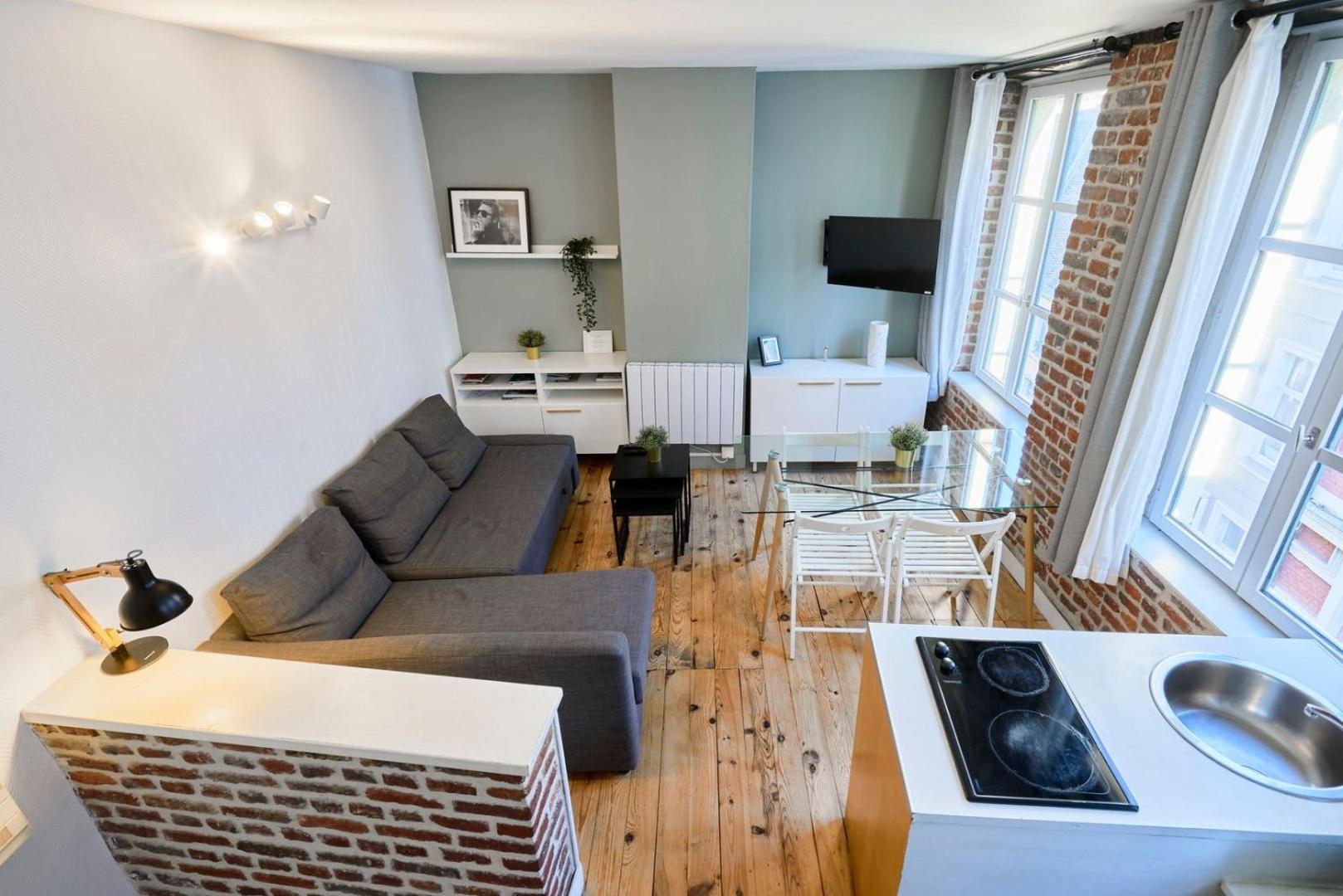 Apartment Grand-place & Vieux-lille: Equipped Duplex *