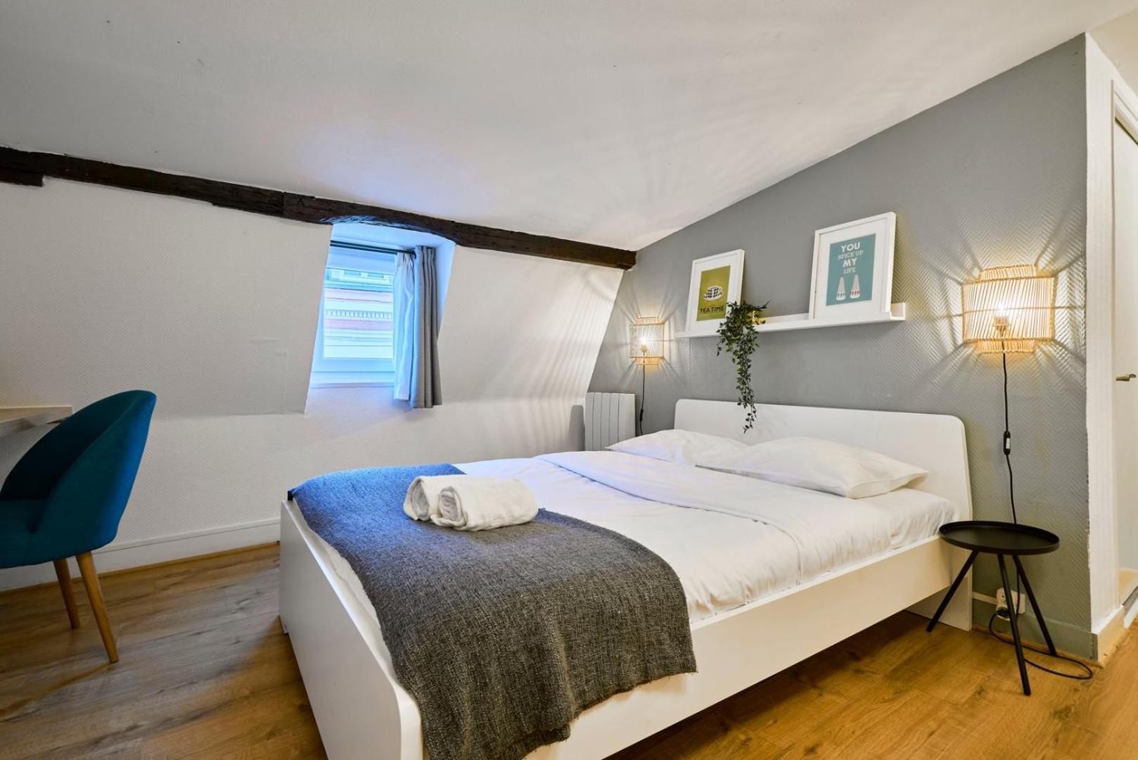 Grand-place & Vieux-lille: Equipped Duplex Apartment *