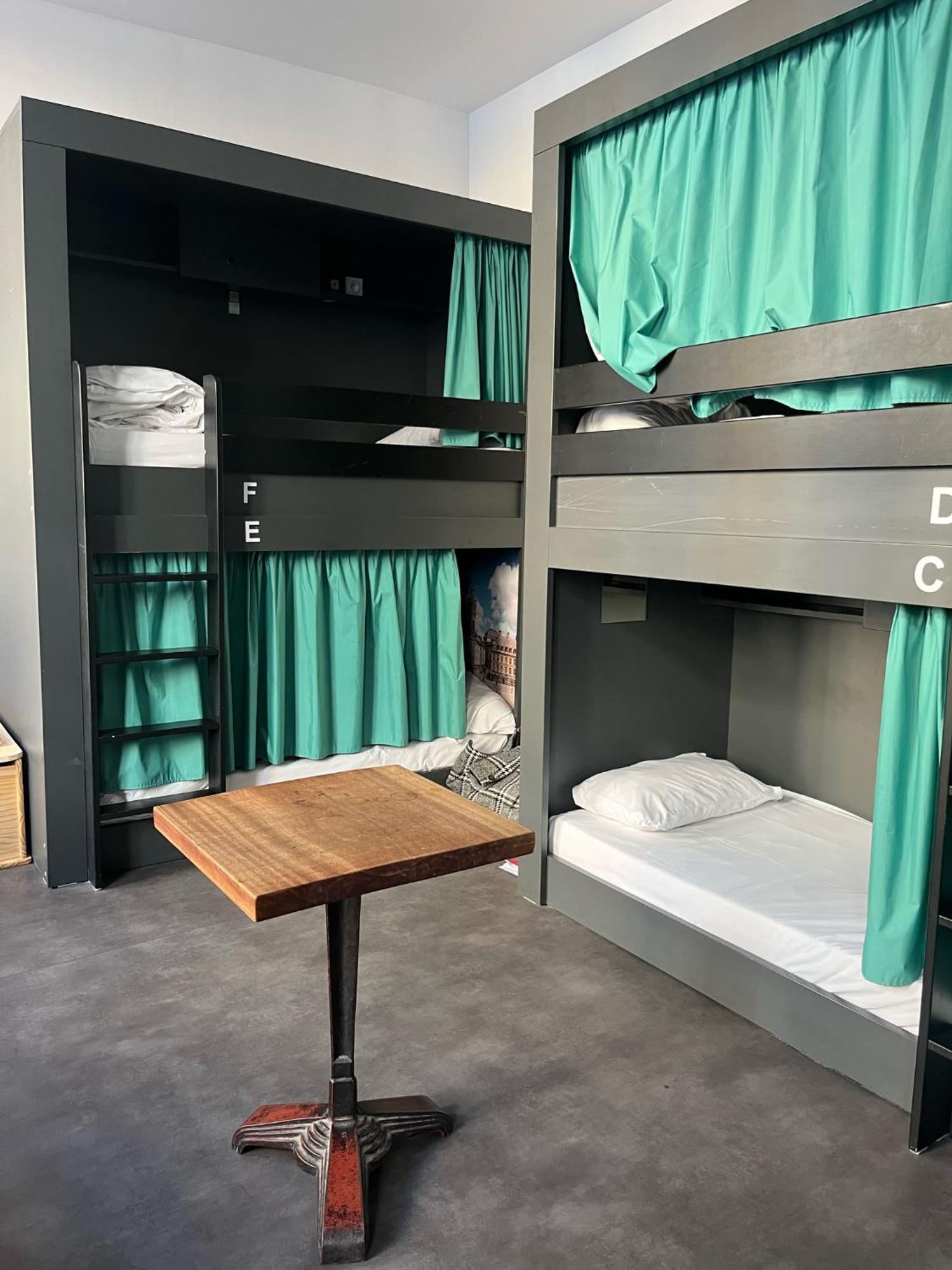 The People - Hostel Rijsel