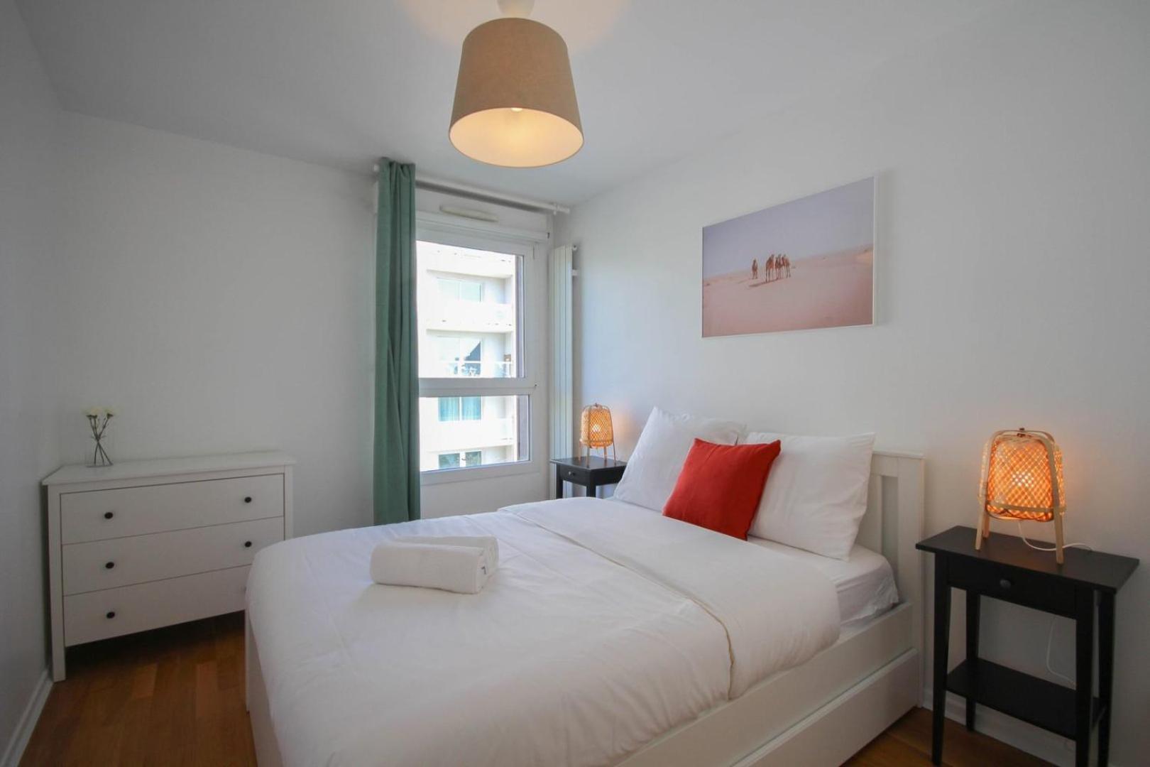 Apartment In With Balcony And Parking *
