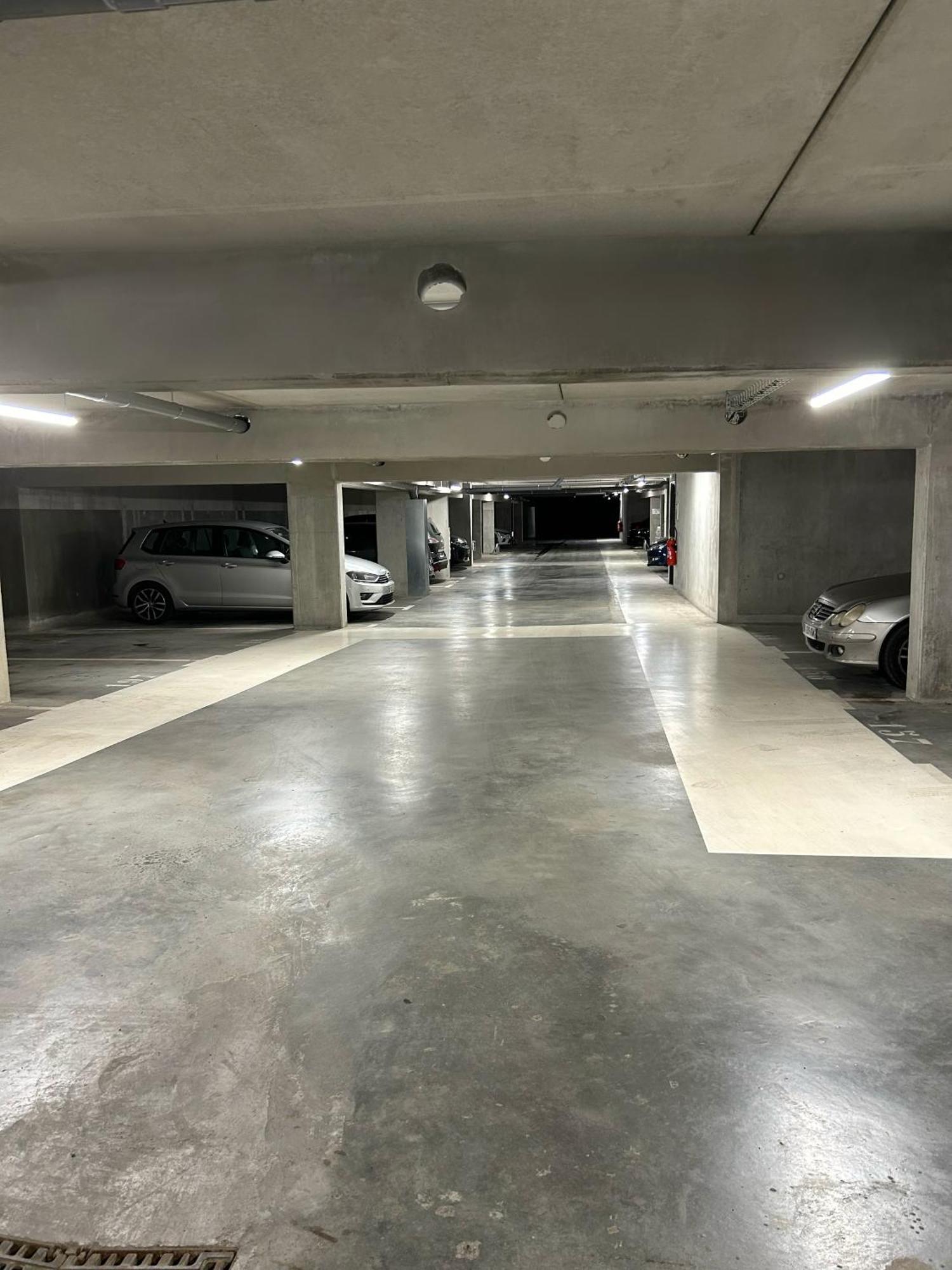 Fabuleux 80m2 - Ultra Centre - Parking Appartement *