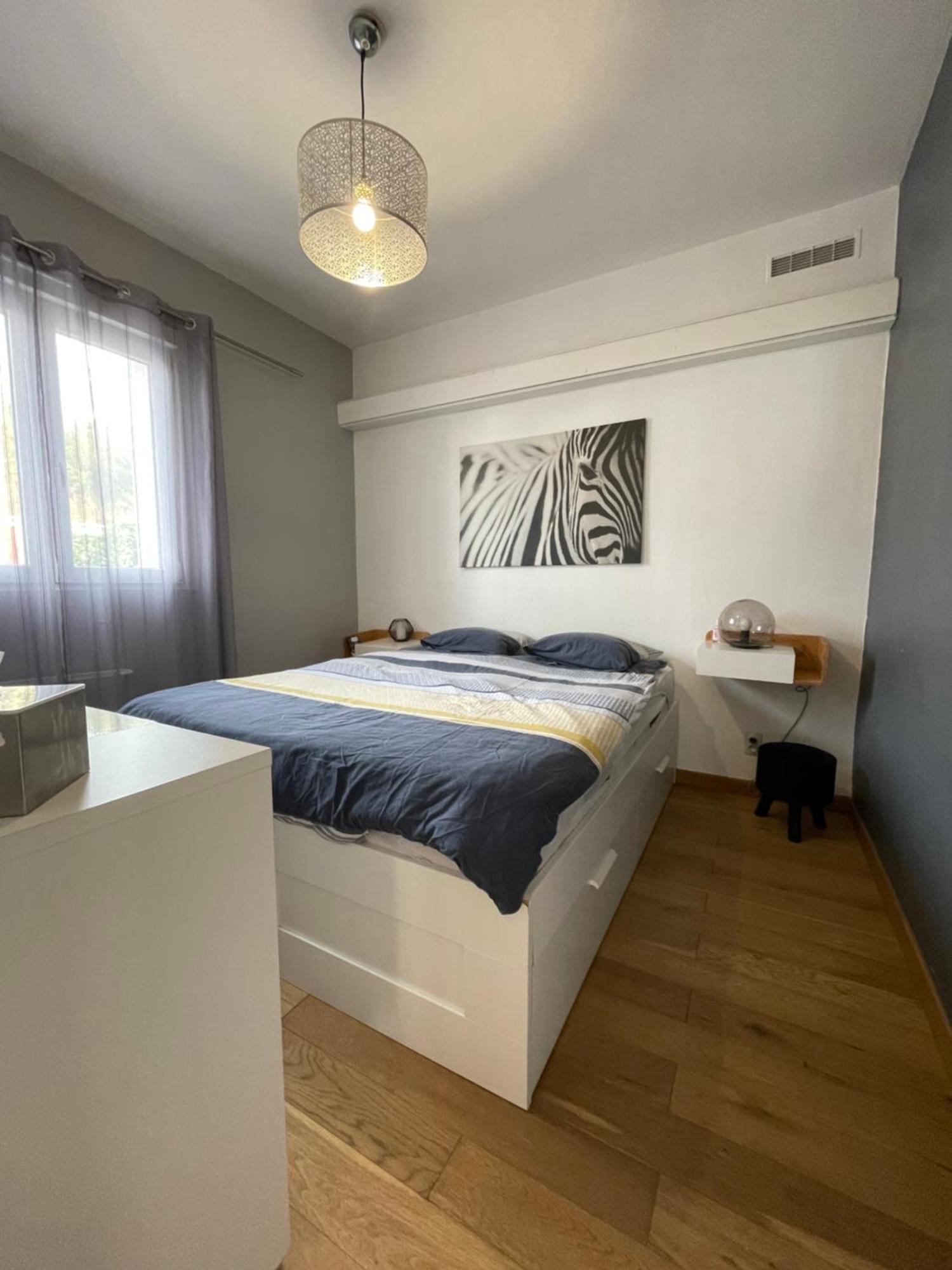 Apartment Angle 95 *