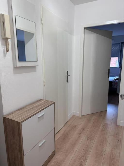 Proche Du Centre - Confortable Apartment Lille