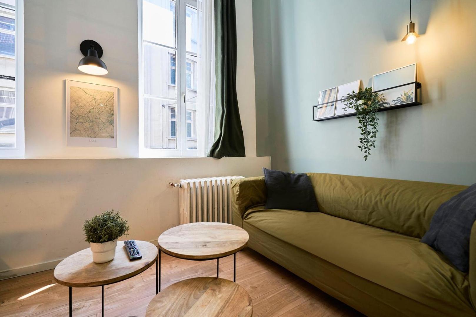 Apartment Beaux Arts : Equipe En Mezzanine *