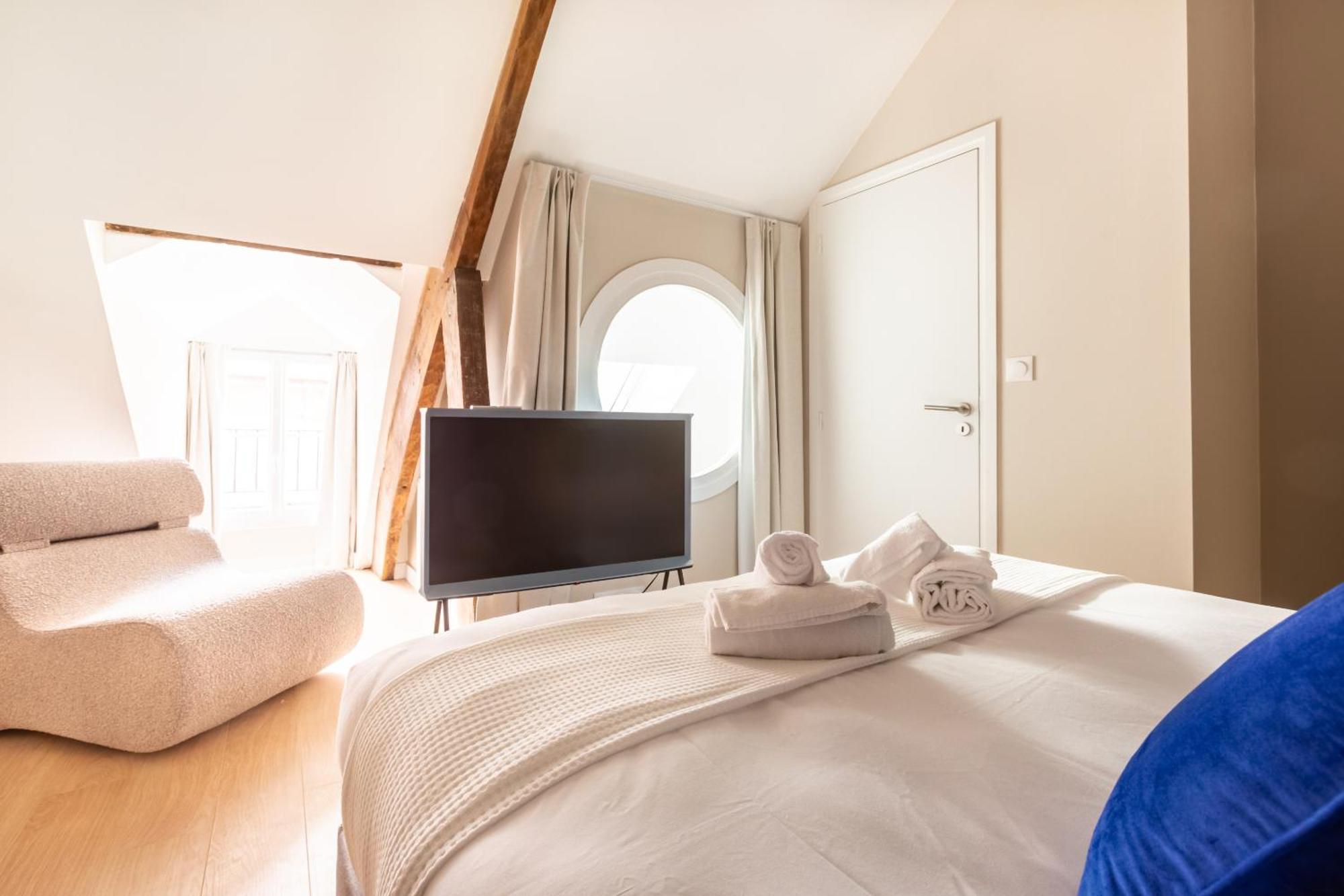 Au Qui Dort - Gare Aparthotel