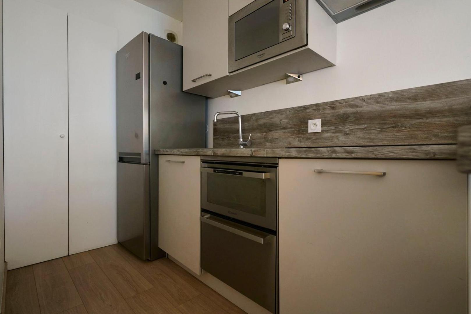 Apartment Centre - Superb Bright Parking *