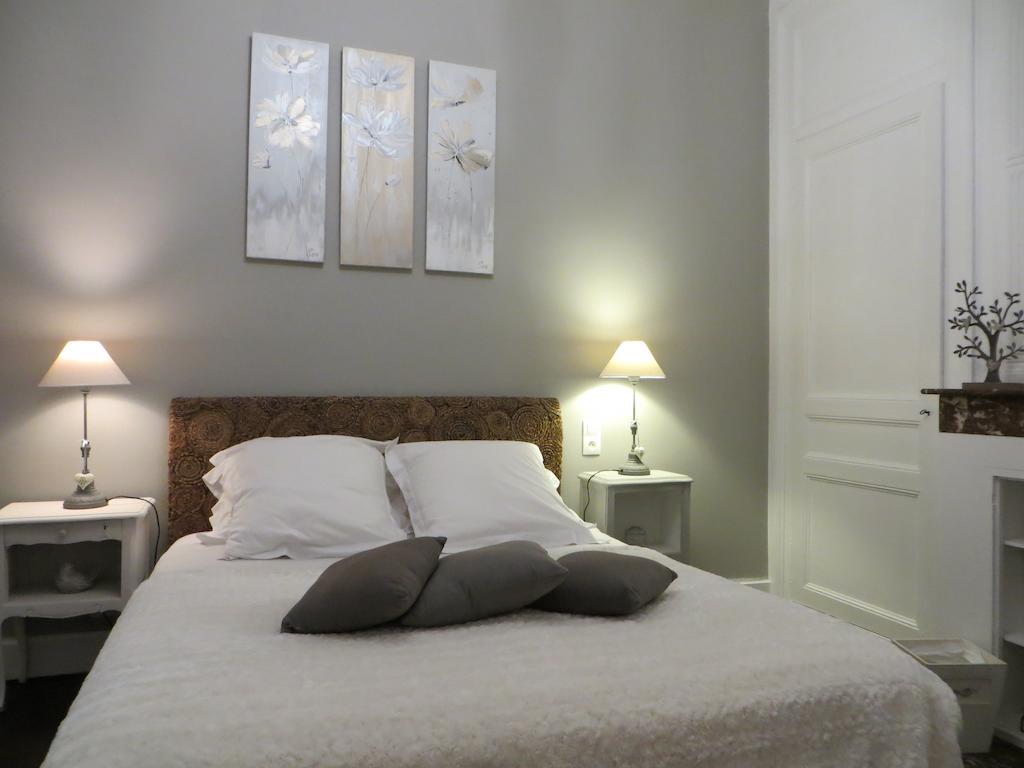 D'hotes- Aux Oiseaux Bed & Breakfast