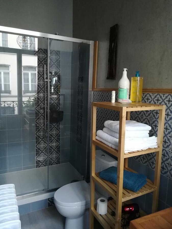 La Bourgogne En Acomodação com café da manhã  2*
