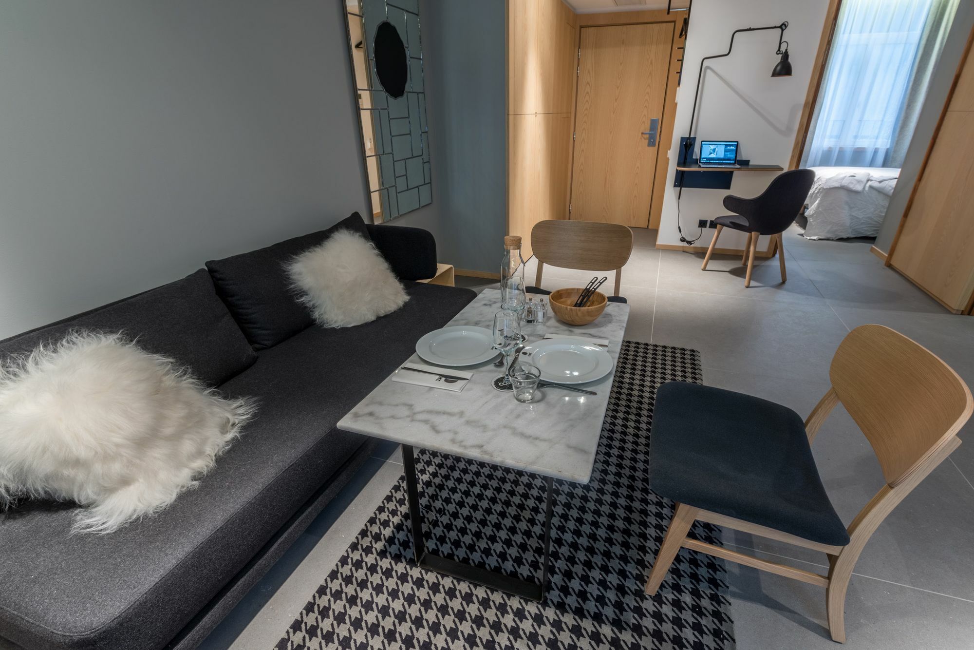 Coke Aparthotel 3*